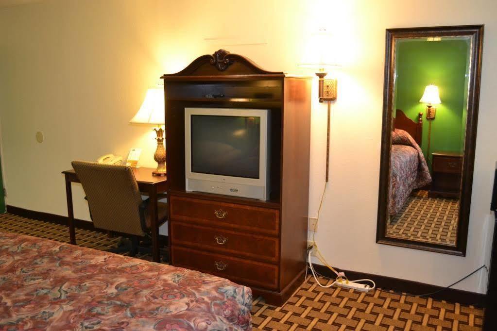 Masters Inn Augusta Washington Rd, I-20 Екстериор снимка